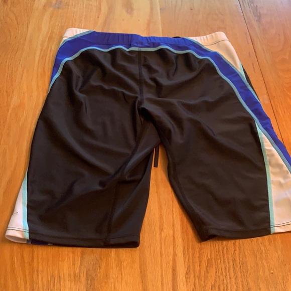 Nike Kids swim trunks - Picture 5 of 6